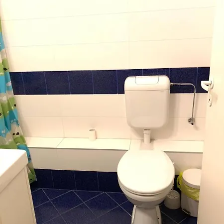 Flatmetro Apartment *